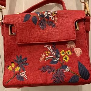 EMBROIDERED RED PURSE ❤️